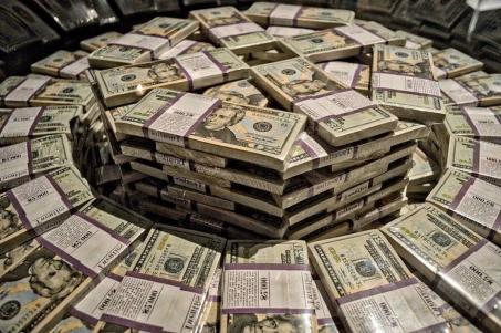 Число стран, бойкотирующих доллар, превысило количество его сторонников